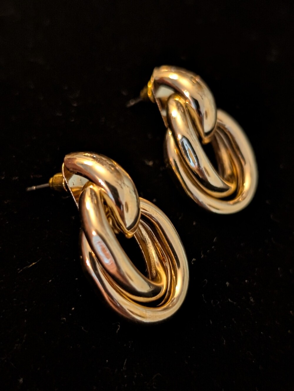 Vuntage Gold Tone Linked Hoop Drop Earrings - Classic Women Jewelry